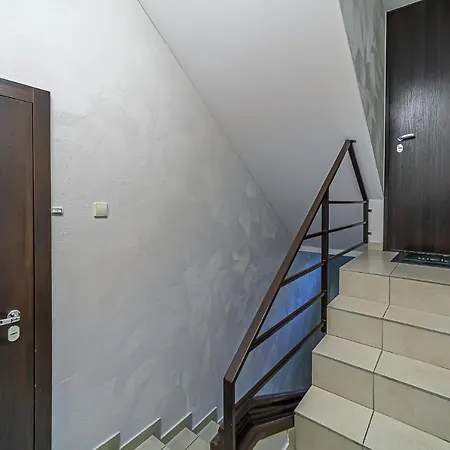 Grand With Air Conditioning Butas